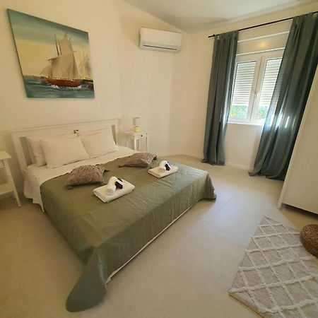 Nonna Vittoria 2 Apartment Mali Losinj Exterior photo