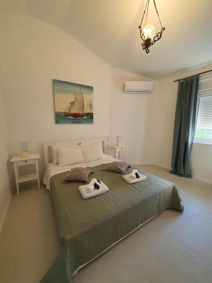 Nonna Vittoria 2 Apartment Mali Losinj Exterior photo